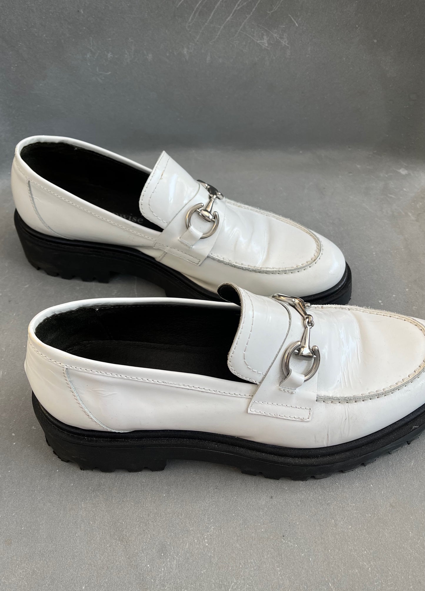 Loafer White