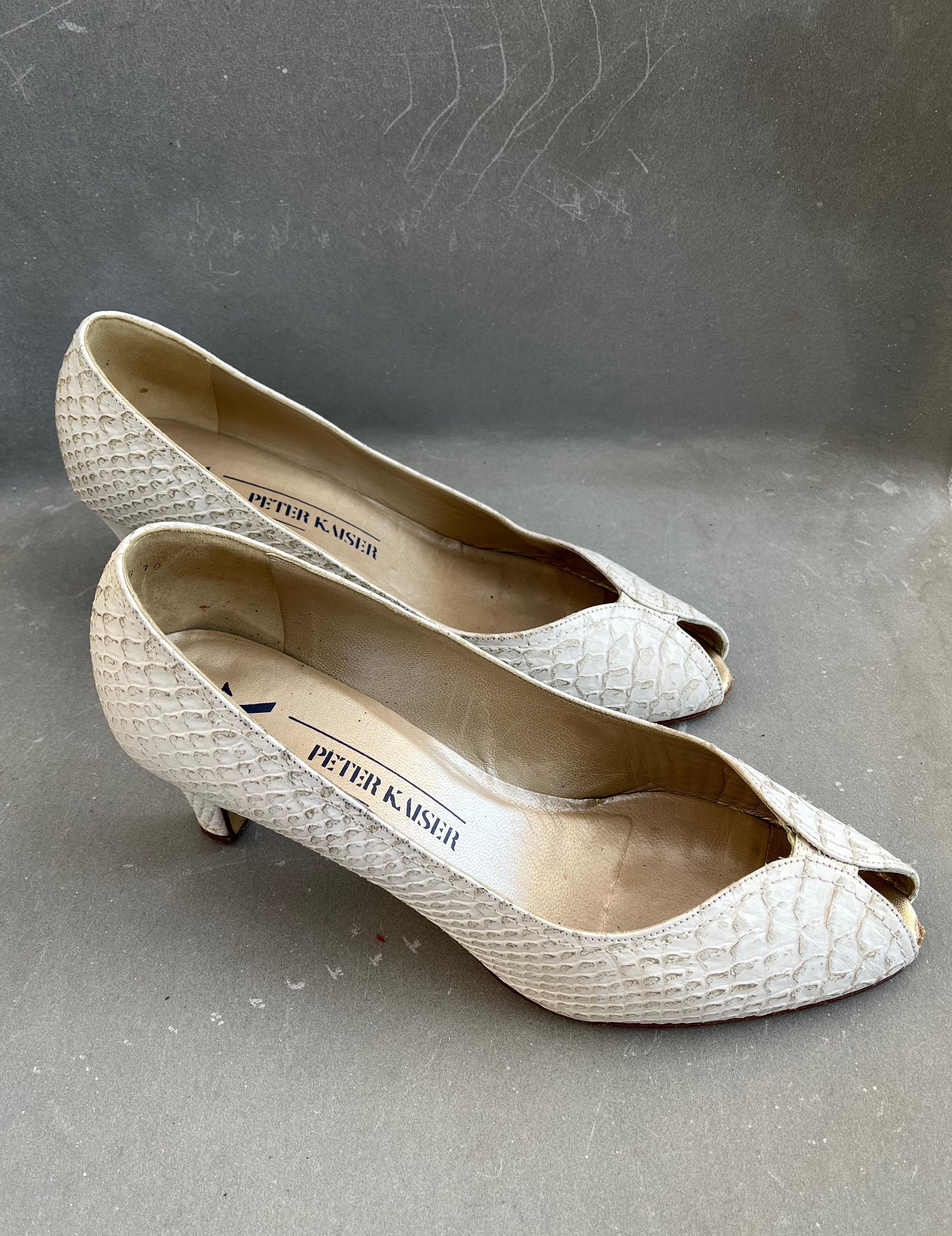 Peter Kaiser Pumps White