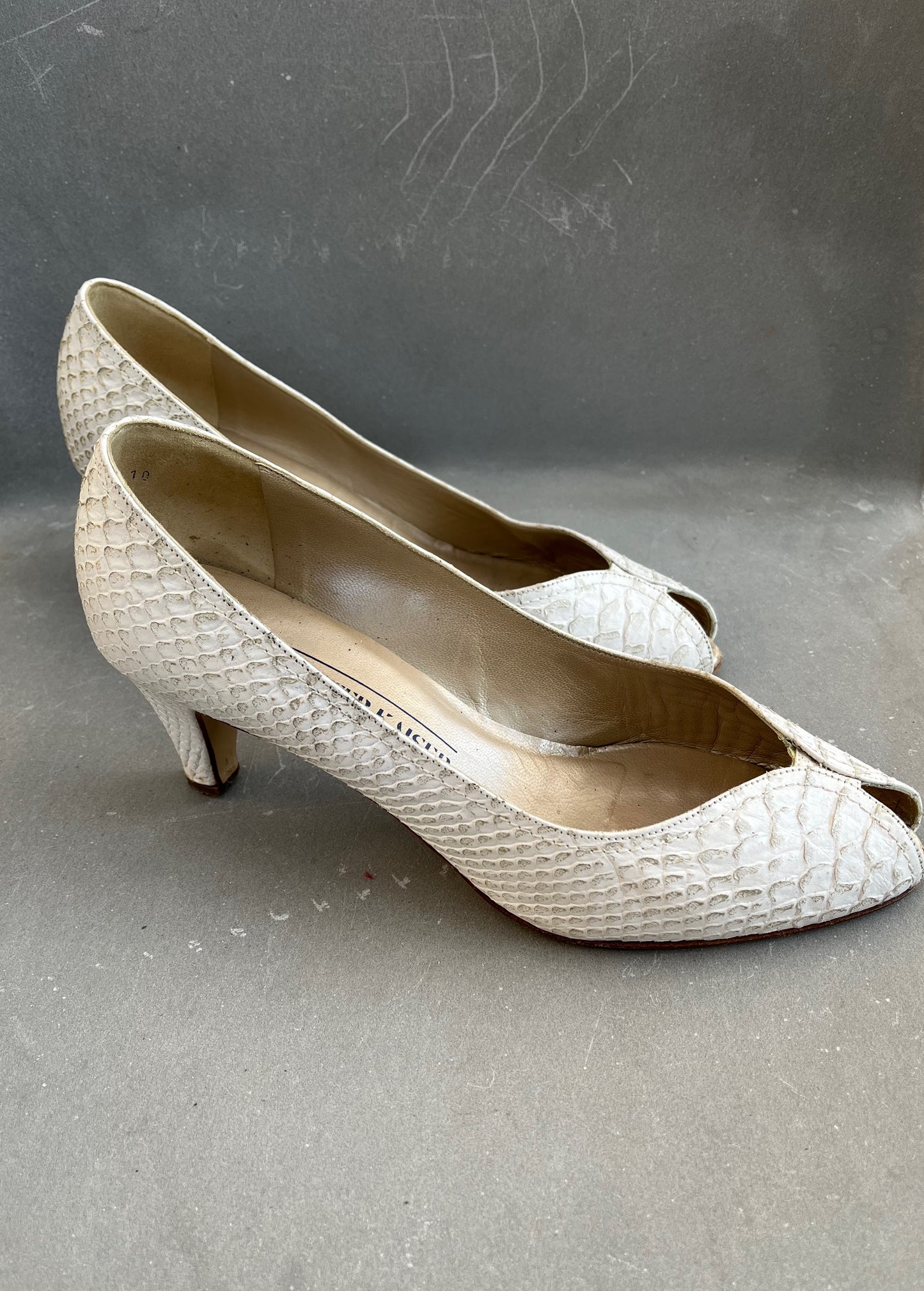 Peter Kaiser Pumps White